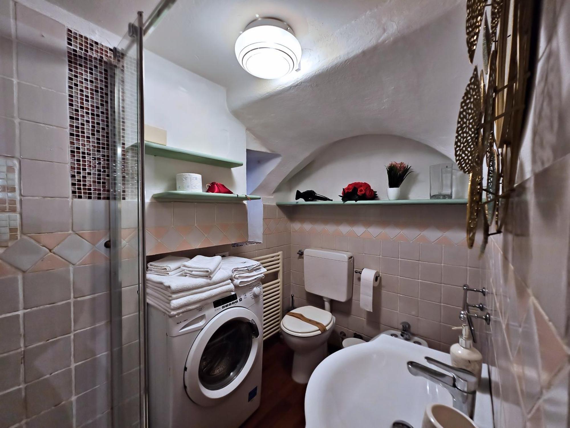 Ferienwohnung Residenza Saragozza Nuovo Stile Gipsy 2025 ! Bologna Exterior foto